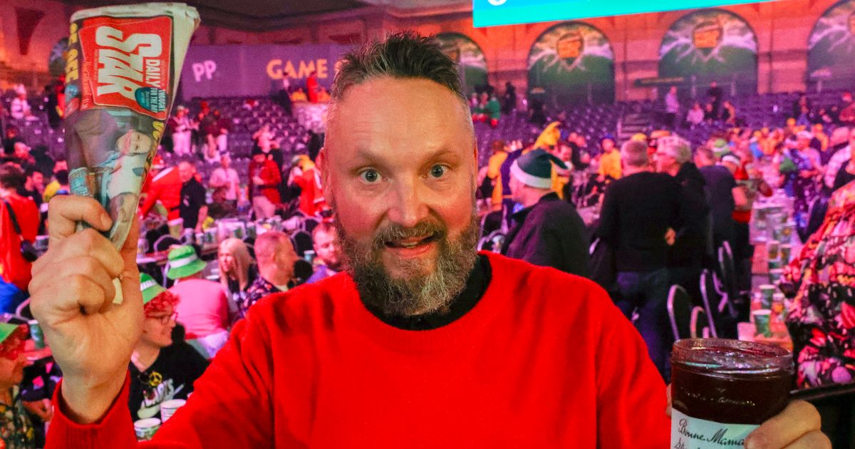 Get your own Daily Star Ally Pally wasp swatter to avoid getting stung at the darts - Daily Star