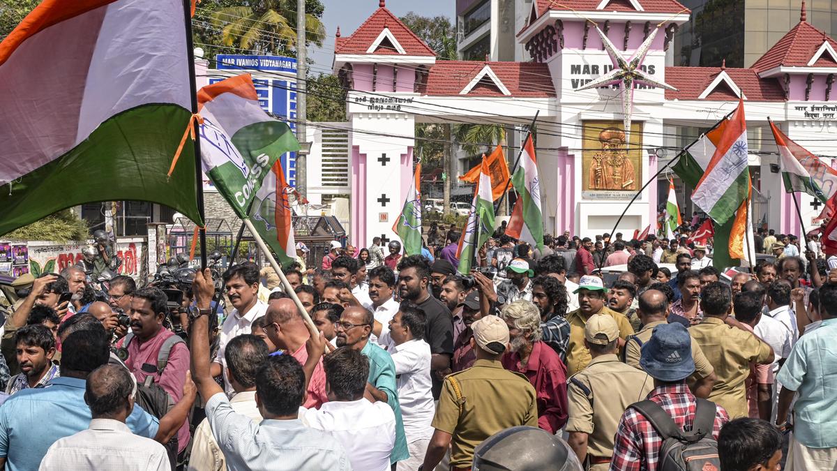 Anti-incumbency dashes Left's hopes in local body polls in Kerala