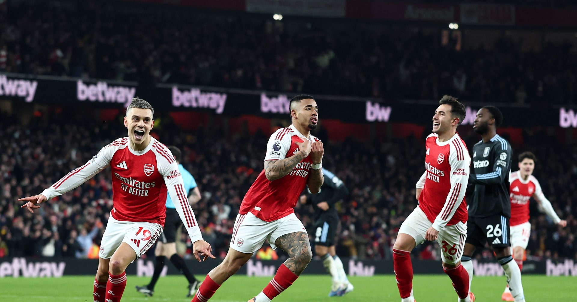 Arsenal crush Villa to confirm title credentials