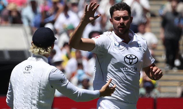 Wickets continue to fall in the Ashes at the MCG: Australia is 6...