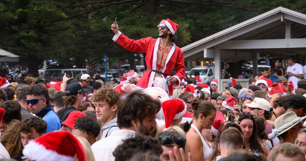 Anger as Australian beach littered after 'backpacker Christmas party'