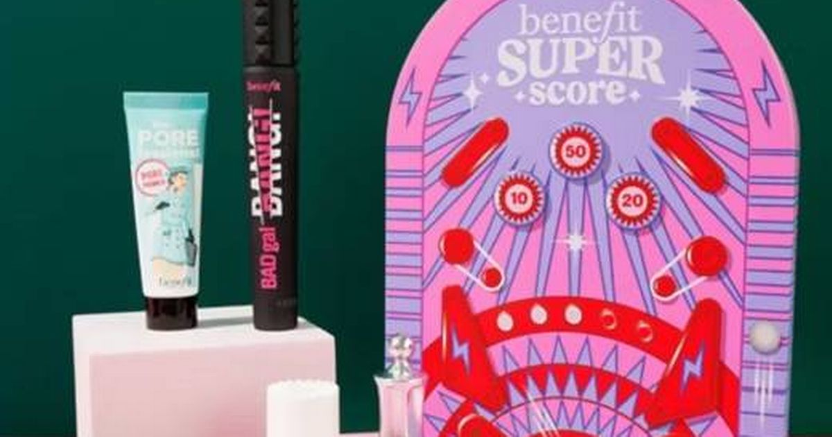 Benefit's £97 beauty gift set that includes the 'best mascara' is slashed to £31 - The Mirror