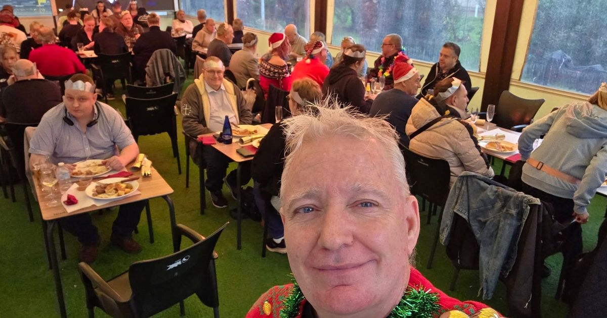 Unhappy diners given refund by Benidorm stag man after €37 Benidorm Christmas dinner row - Daily Star