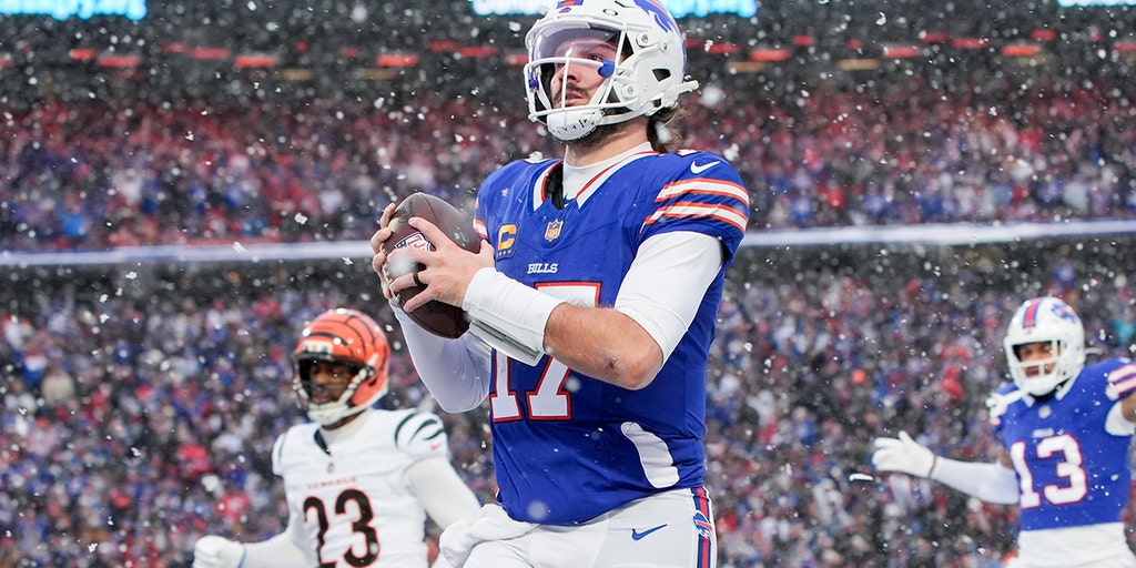 Bills rally with 21 points in 4th quarter to defeat Bengals in snowy Buffalo