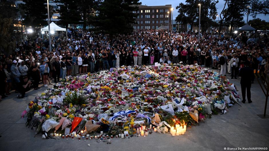 Bondi Beach shooters likely driven by 'IS' ideology