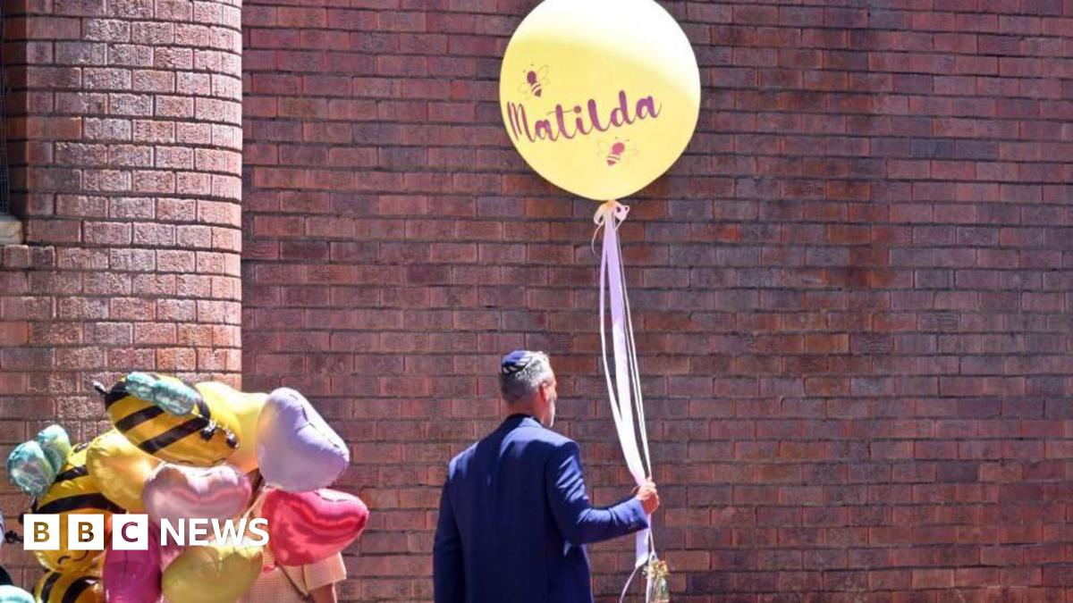 Bondi Beach shooting: 'Maybe she's an angel now', says aunt of 10-year-old victim