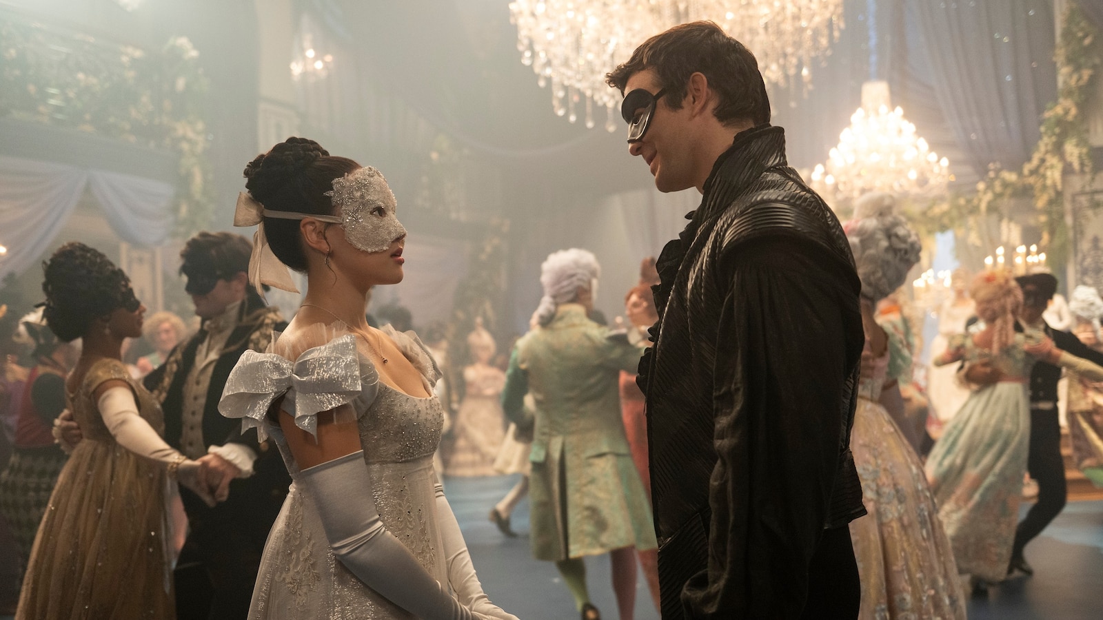 'Bridgerton' Season 4, Part 1 trailer puts the spotlight on Benedict -- with a Cinderella twist