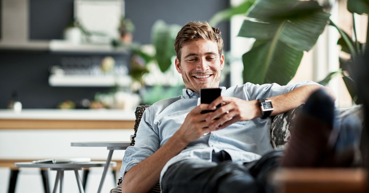 Brits are using internet more than ever before and we're obsessed with AI - Daily Star