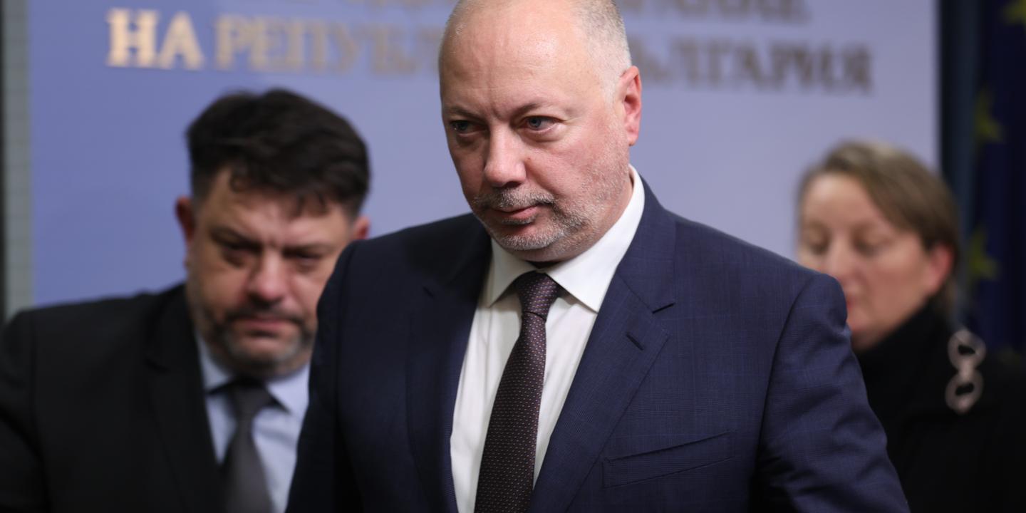 Bulgaria's prime minister resigns after mass protests