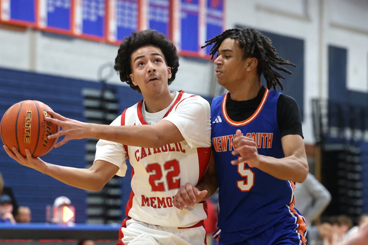 Catholic Memorial basketball goes deep to capture Garden City Classic championship - The Boston Globe