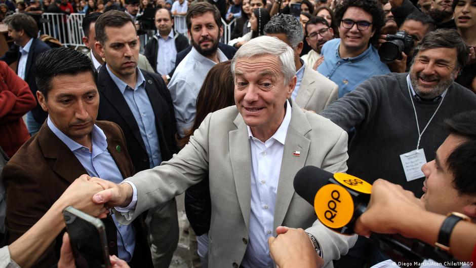 Chile election: Far-right Kast wins presidential runoff