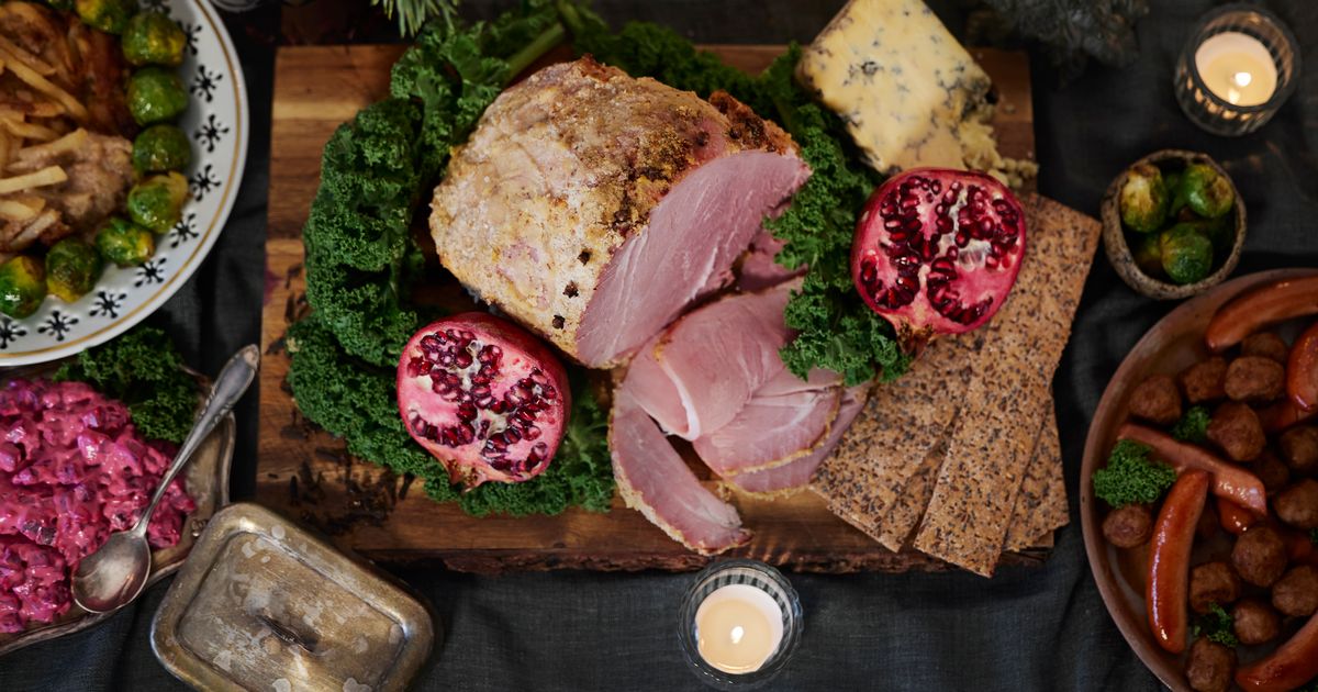 Chef's mouth-watering recipe for 'ultimate Christmas gammon' using slow cooker - The Mirror