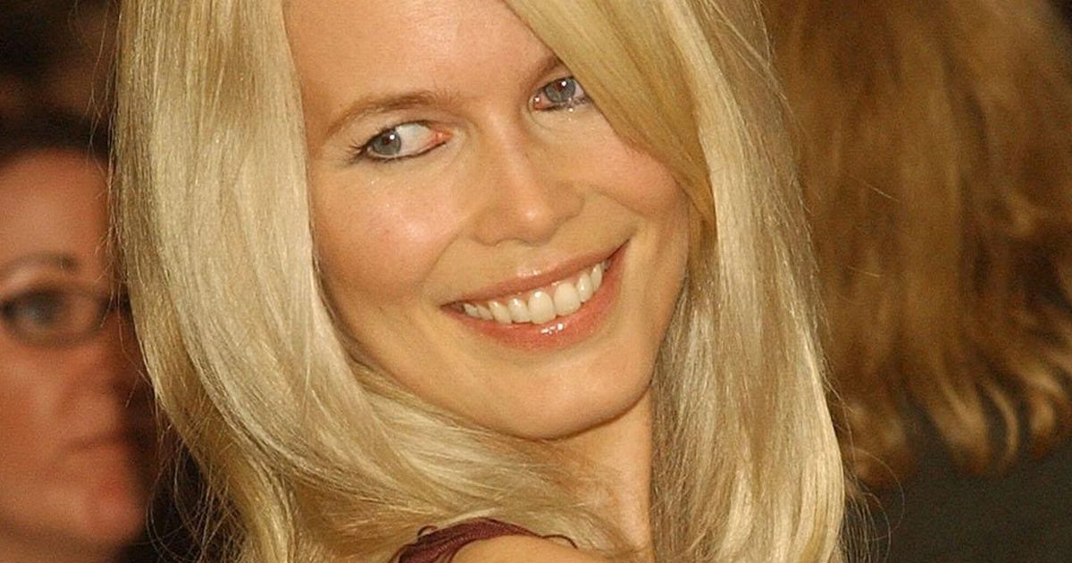 Staggering sum Claudia Schiffer was paid for her 60-second Love Actually cameo - The Mirror