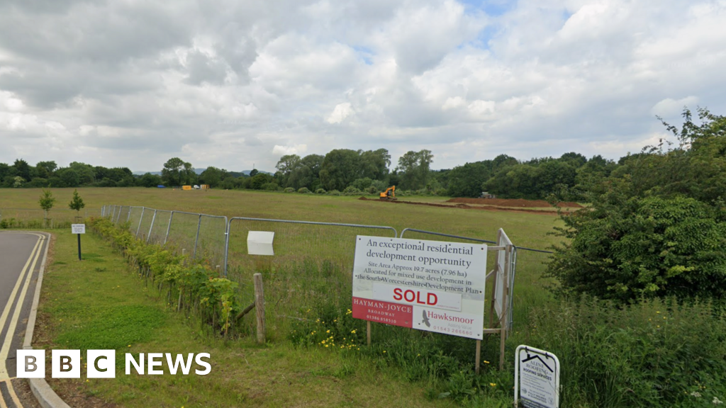 More than 100 new homes to be built in Cotswolds village