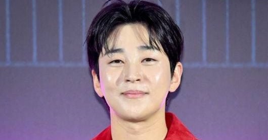 DinDin Proposes Fee Cuts for Cho Sae-ho Amid Organized Crime Allegations