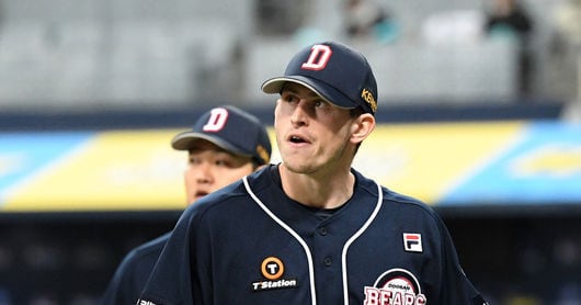 Doosan Bears Re-Sign Former Ace Chris Flexen for 2025 Title Push