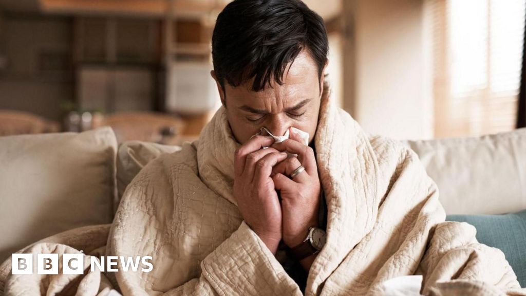 Flu cases falling ahead of Christmas, experts say