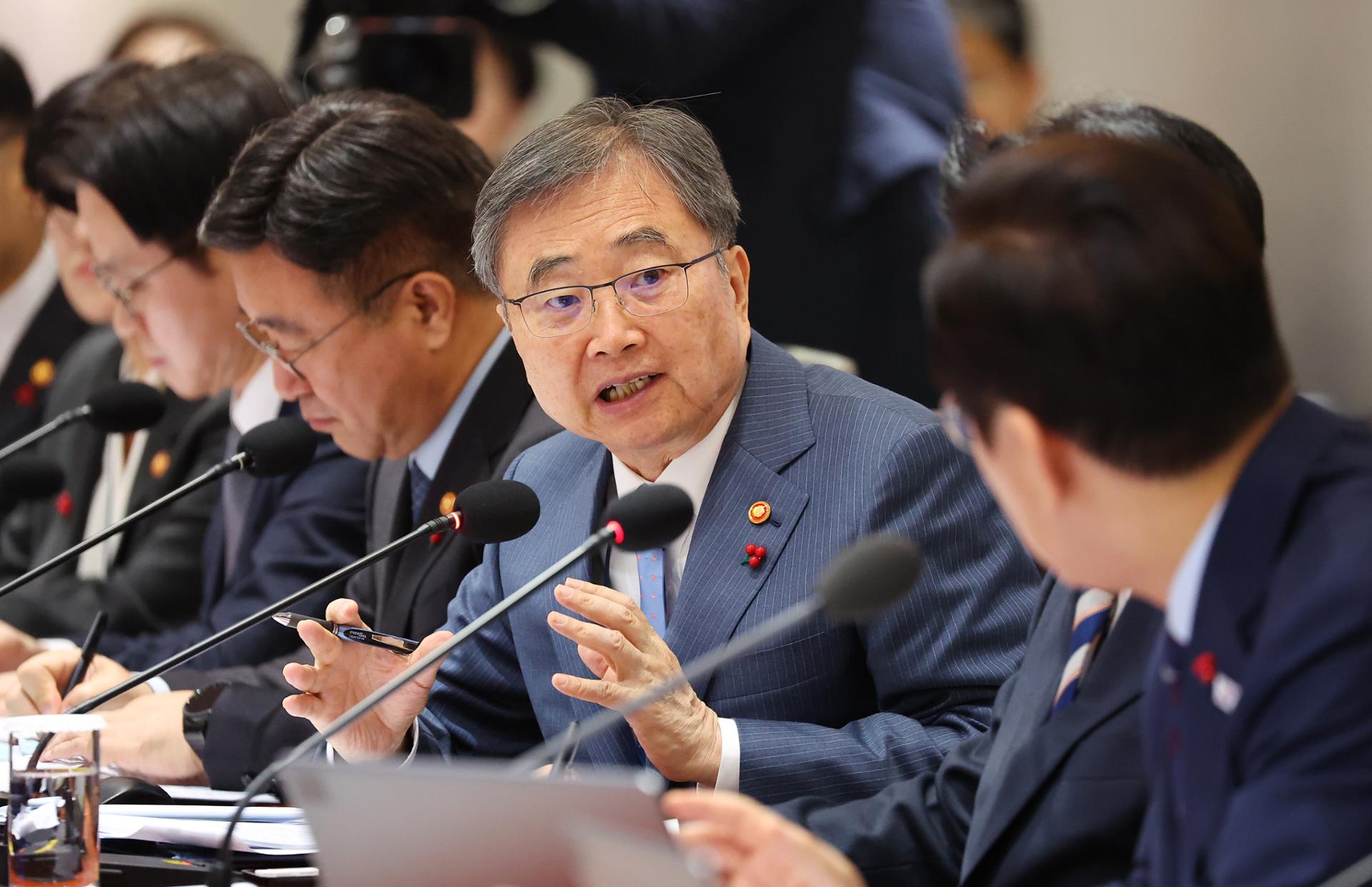 Foreign ministry to strengthen consular services amid rising safety risks to nationals abroad - The Korea Times