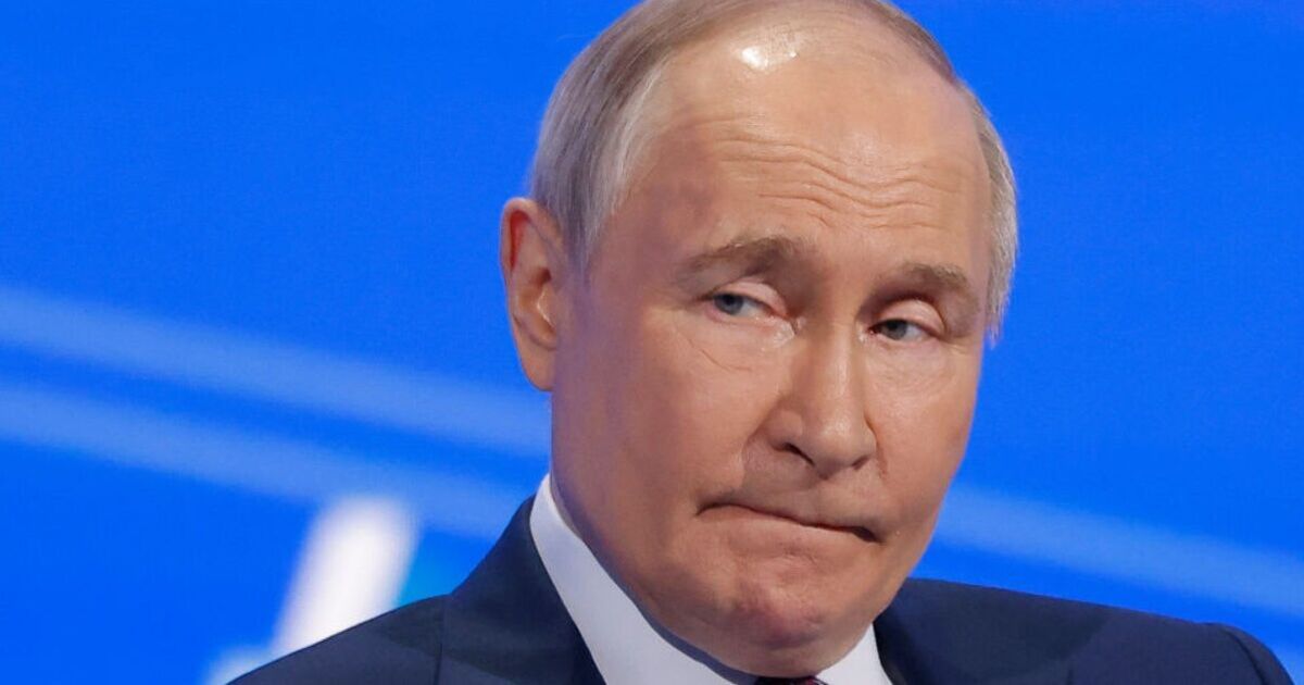Furious Russian elites attack Putin over economy in major revolt