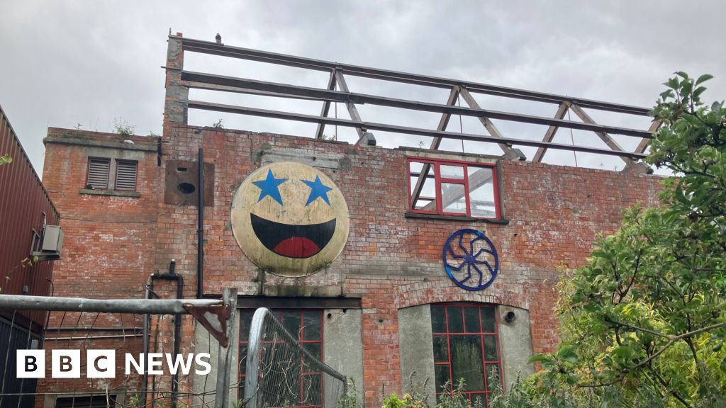 'Chaotic' Glastonbury Red Brick factory project given more funds