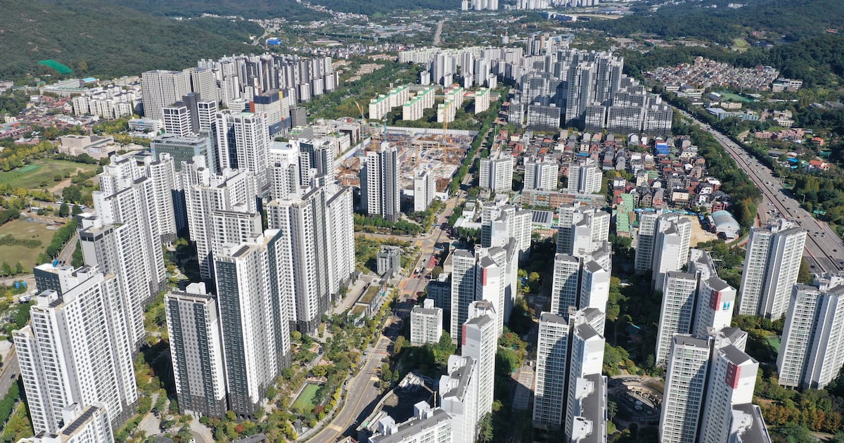 Gyeonggi Housing Prices Polarize Under Regulation