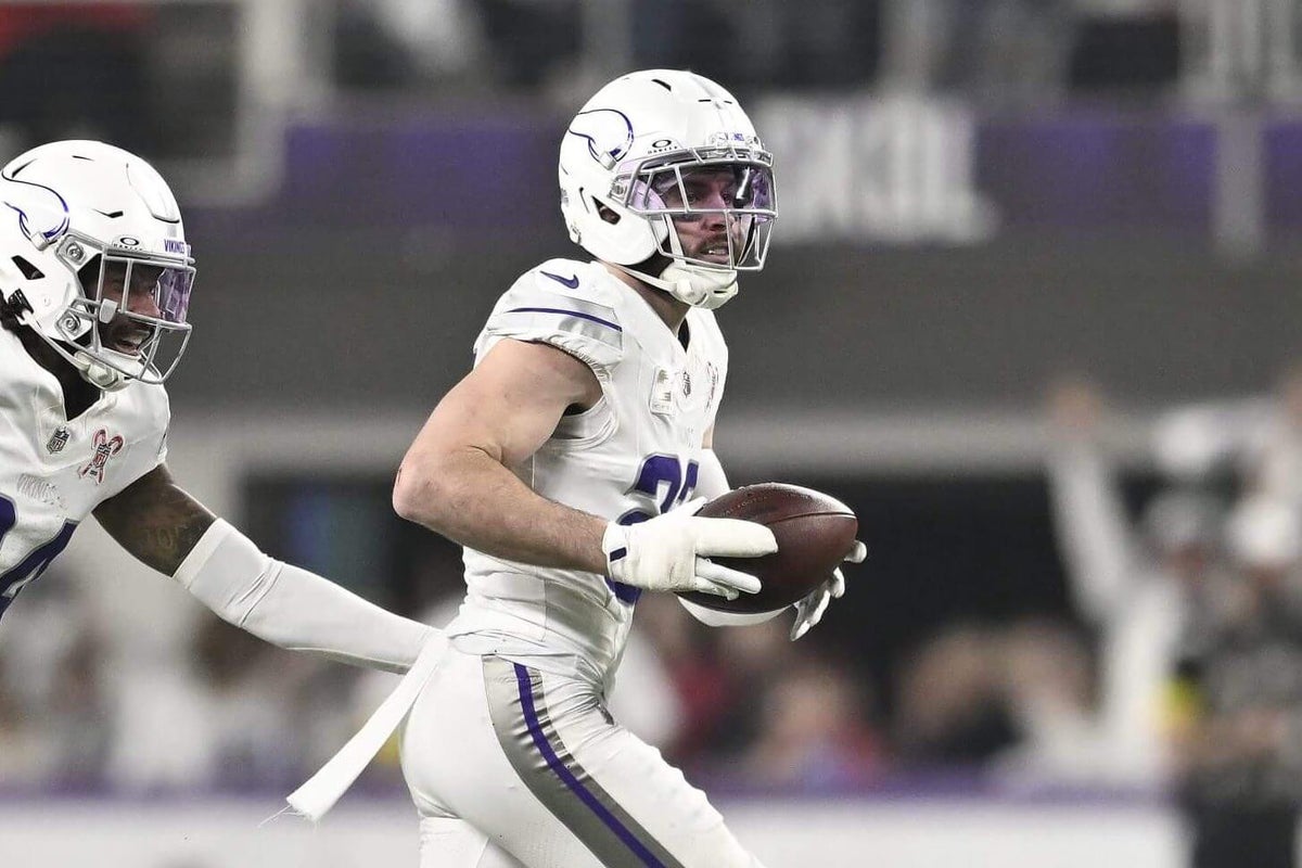 Vikings' Harrison Smith produces vintage performance in Christmas win over Lions