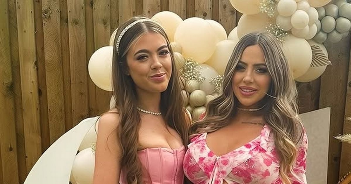 Holly Hagan's heartbreaking final act of kindness for sister after teen's tragic death - The Mirror