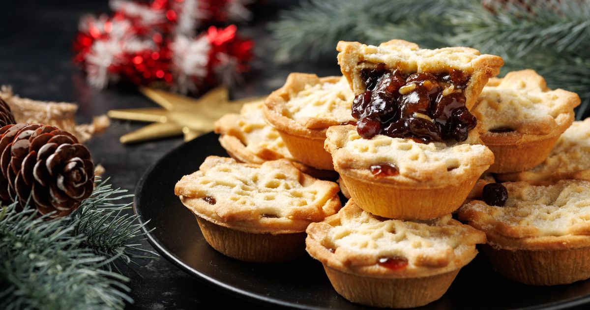 Add 1 ingredient to homemade mince pies for a 'perfectly festive' taste - The Mirror
