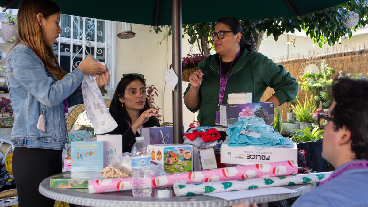 ICE tore apart families. This immigrant-led group brought back some Christmas joy