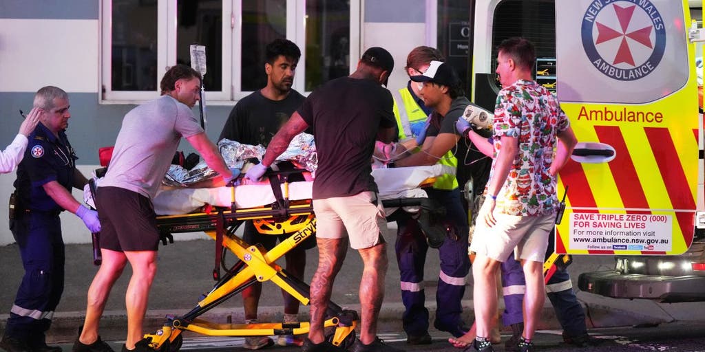 Israeli officials heap blame on Australian government after Bondi Beach shooting: 'Countless warning signs'
