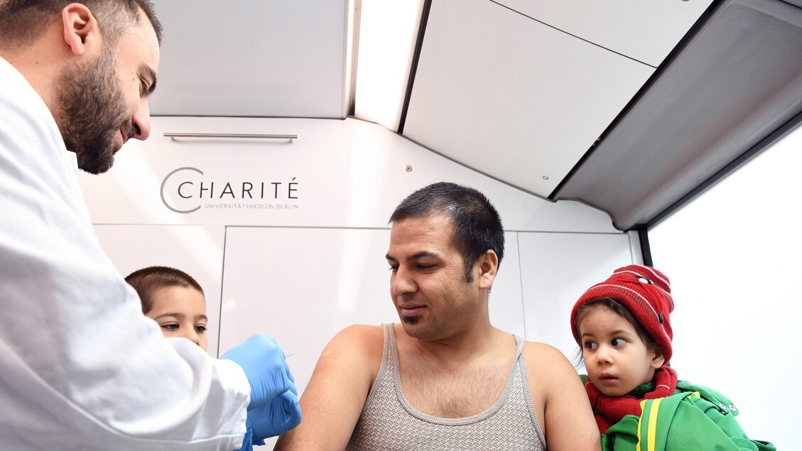 Nearly 600,000 Italians got flu in 7 days, 3.3 mn in total - General News - Ansa.it