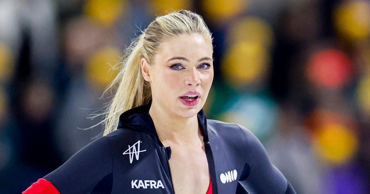 Jake Paul's stunning fiancee suffers wardrobe malfunction in Olympic qualifier - Daily Star