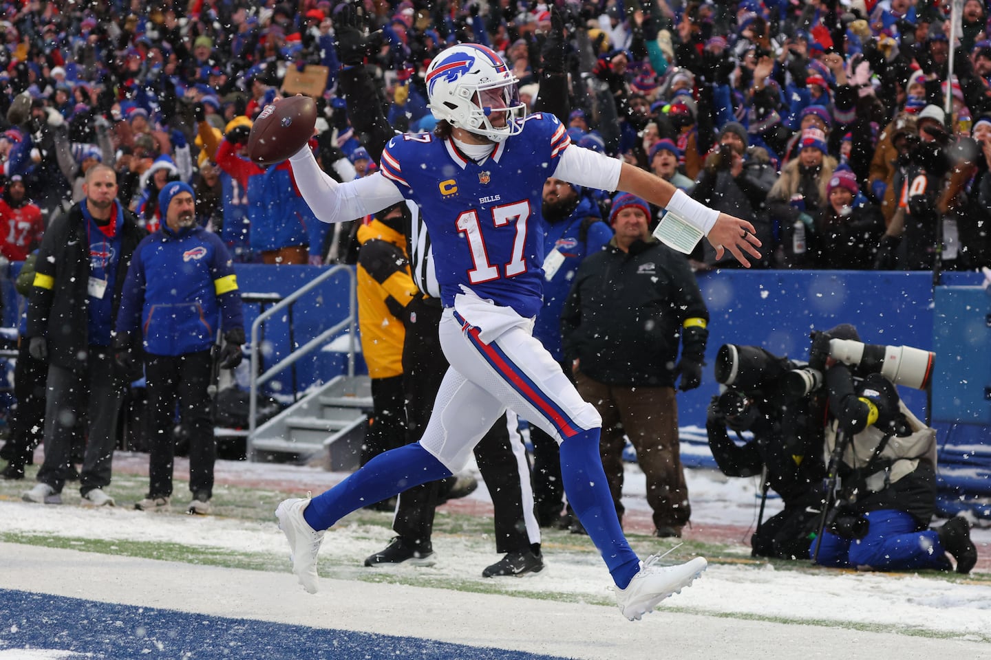 Josh Allen scores four total touchdowns, Bills rally to beat Bengals in snowy shootout - The Boston Globe