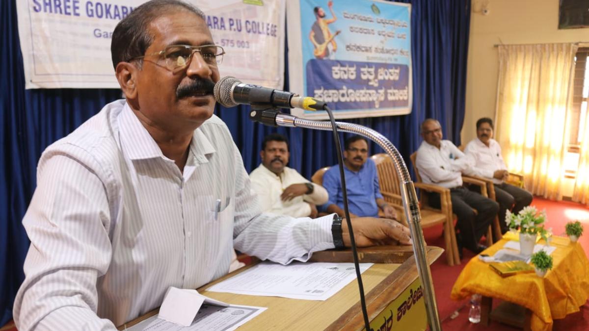 'Kanakadasa and Narayana Guru stood for social equality'