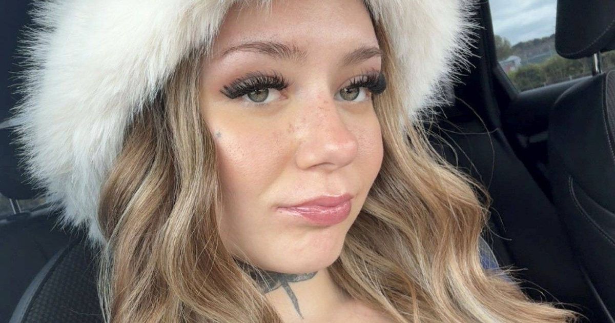 'I bought a 600-puff disposable vape a week and now I've got lung cancer at 21' - Daily Star