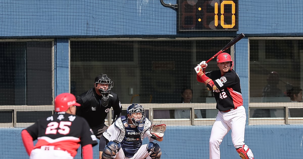 KBO League Pitch Clock to Speed Up by 2 Seconds Next Season