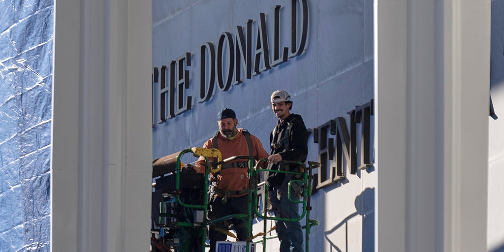 Kennedy Center president demands $1M from jazz musician who canceled Christmas Eve show