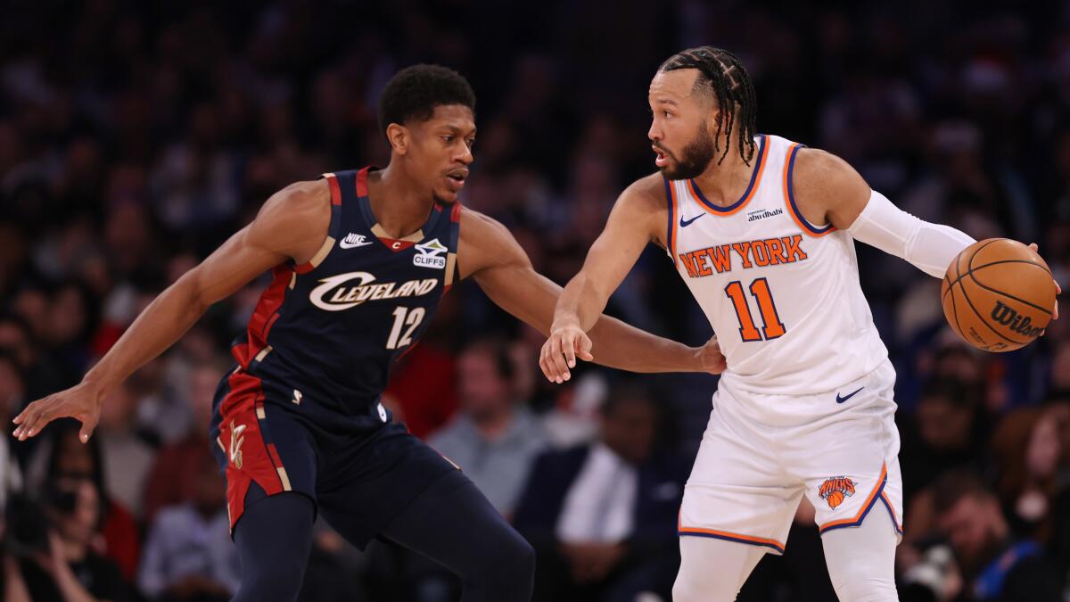 Knicks defeat Cavaliers to extend their Christmas Day winning streak