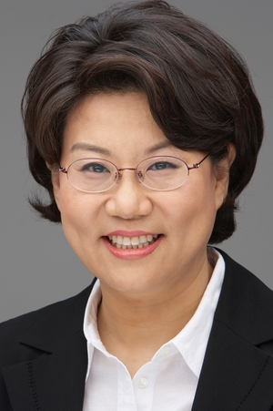 Ex-opposition lawmaker tapped as Korea's first budget minister