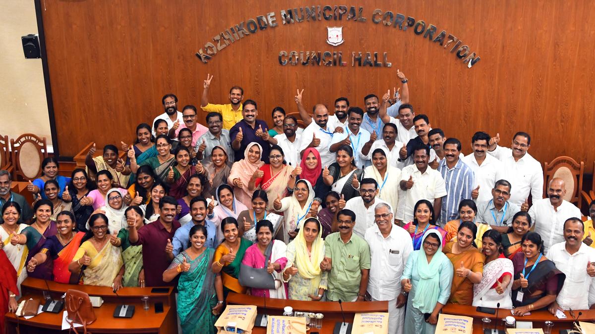Newly elected Kozhikode Corporation councillors take oath