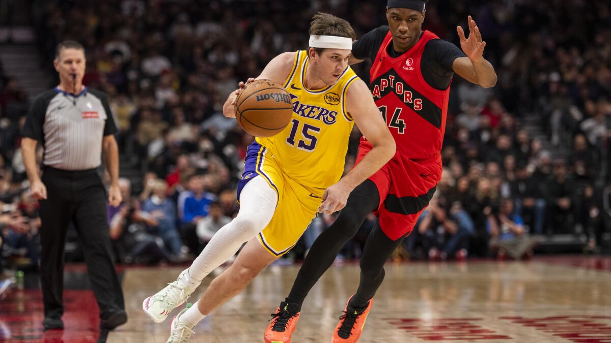 LeBron fails to hit double figures, but Reaves and Hachimura deliver the win