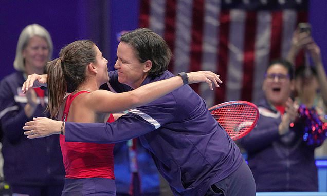 Lindsay Davenport signs on for 2 more years as US captain for the...