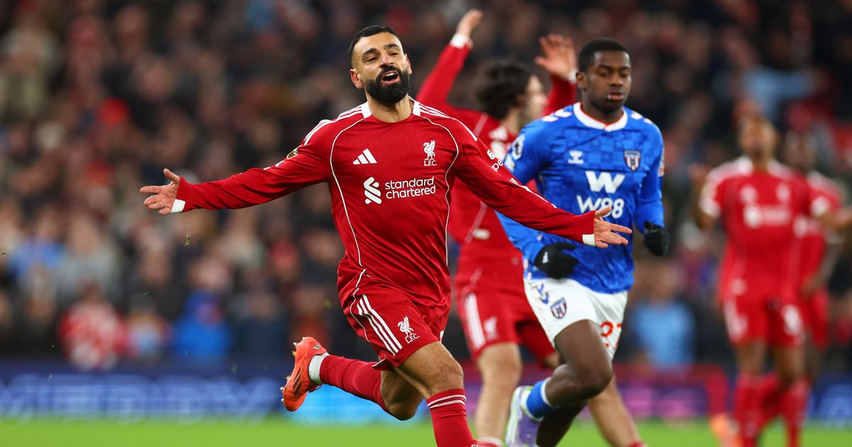 Liverpool news: Mo Salah warned 'you're not Lionel Messi' after Virgil van Dijk's support - Daily Star