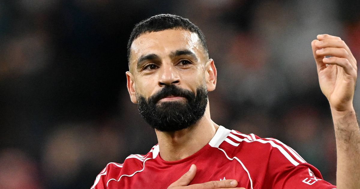 Liverpool news: Mo Salah 'flying to Saudi Arabia' as winger bids goodbye before transfer - Daily Star