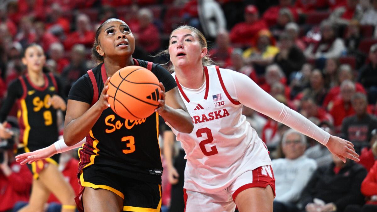 Londynn Jones sparks No. 17 USC to comeback win over No. 20 Nebraska