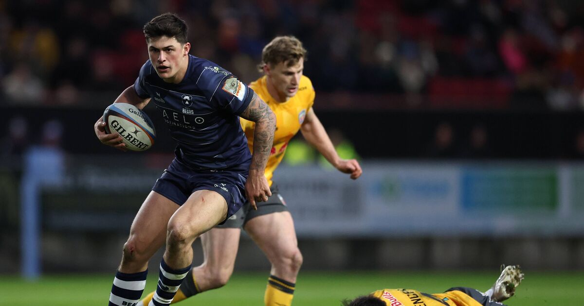Louis Rees-Zammit dazzles with two tries as new role gets green light