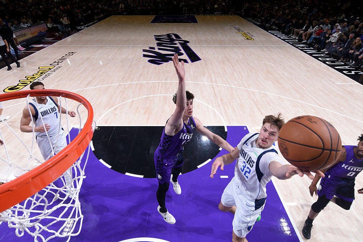 Mavericks' Cooper Flagg-led comeback falls short in latest loss without Anthony Davis