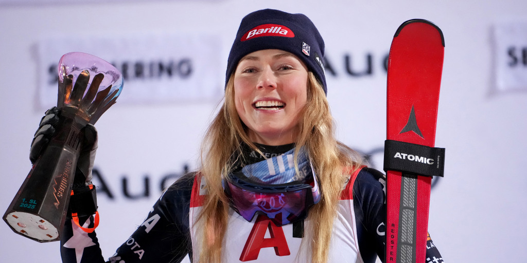 Mikaela Shiffrin keeps World Cup slalom streak going but slams course conditions in night race
