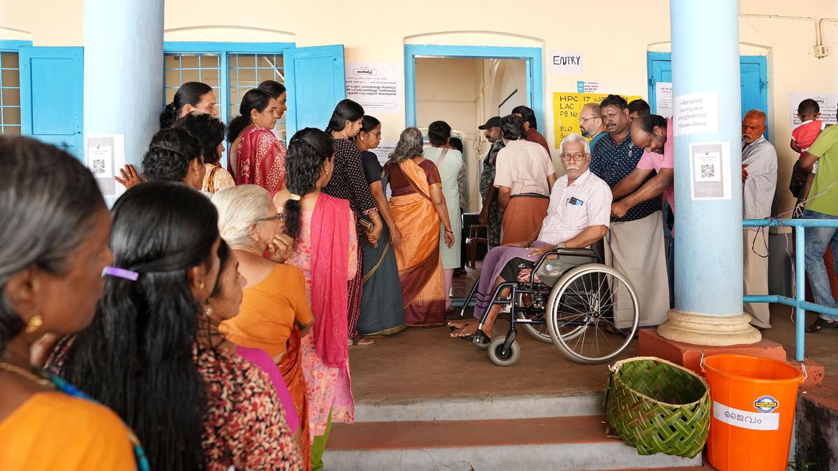 Moderate turnout in Pathanamthitta