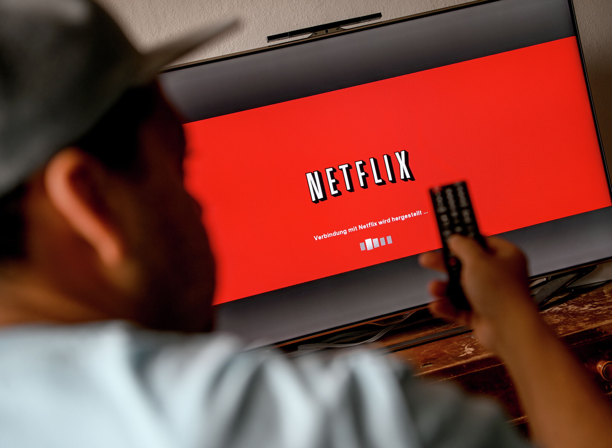 Netflix quietly does away with the easiest way to watch TV in a hotel room
